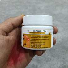 Load image into Gallery viewer, Bee Venom Pain Relief Bone Soothing Cream 100gm (Pack of 1)